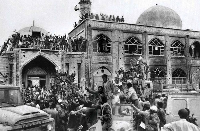 تصویری خاطرهانگیز از روزی که خرمشهر آزاد شد