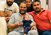 نوه دار شدن حسین یاری+عکس